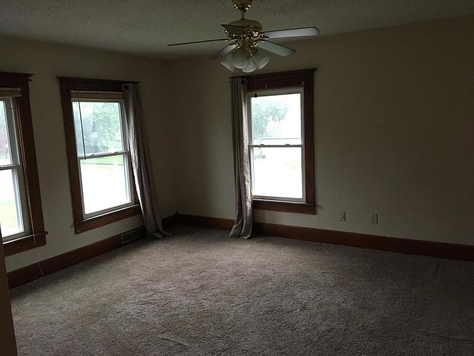 2nd image of 617 W State St Ste 2
