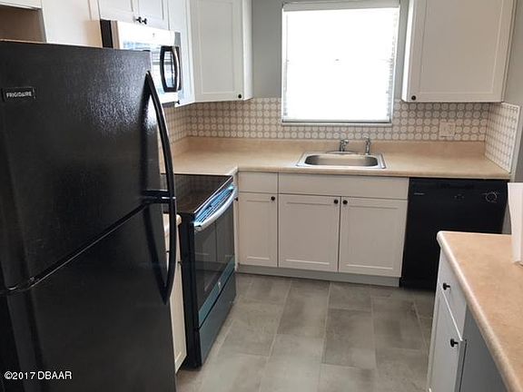 4th image of 2901 N Halifax Ave APT 112