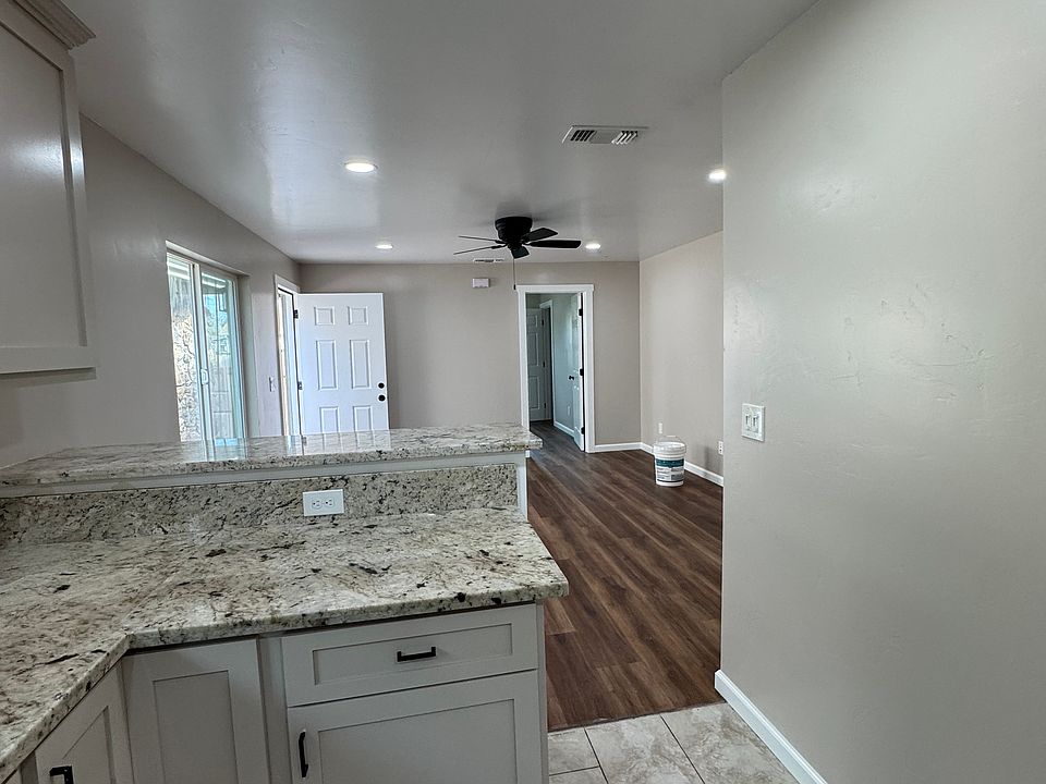 1st image of 906 Clark Ave #906
