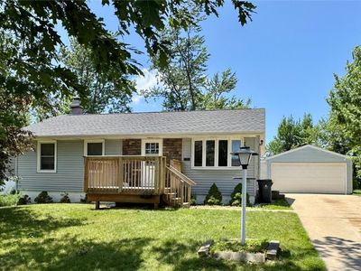 72 Fleetwood Rd NW, Cedar Rapids, IA, 52405