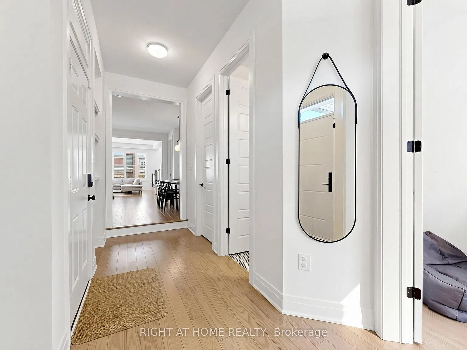 5 bed, $3,900 — Photo 4