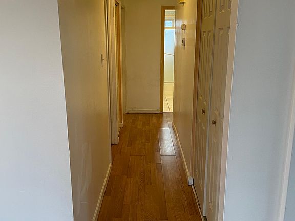 5th image of 13441 Albany St