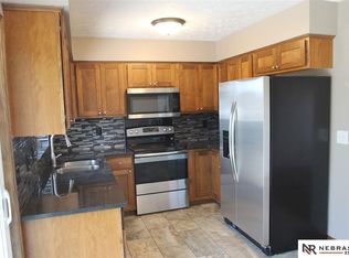 14208 Rose Lane Rd, Omaha, NE 68138