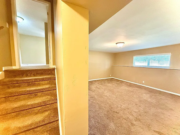 8730 N Silver Spur Rd — Photo 41