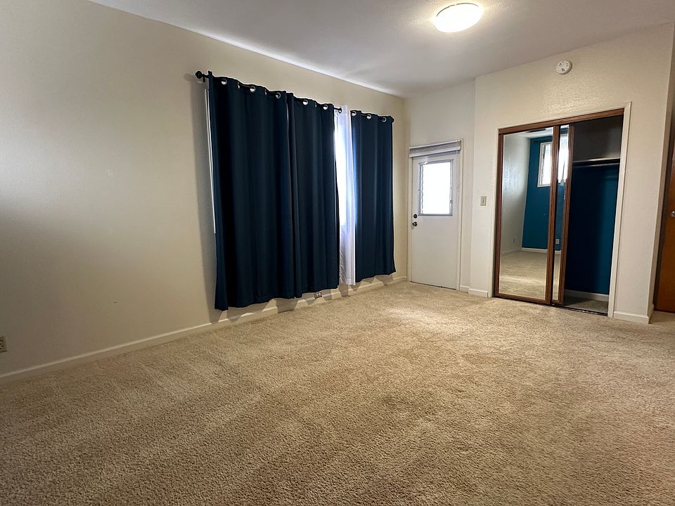 Master Bedroom - 2nd smaller closet pictured