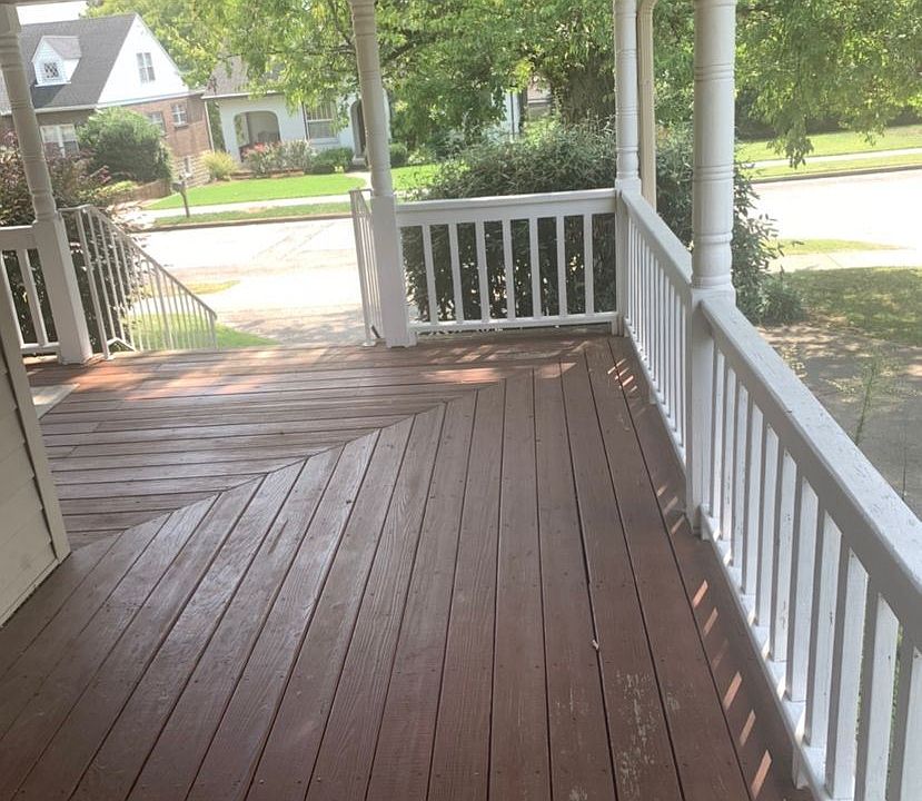1st image of 2906A Westmoreland Dr
