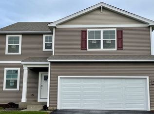 2275 Cobble Springs Dr, Wonder Lake, IL 60097