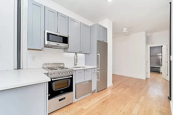 Kitchen, photo 1