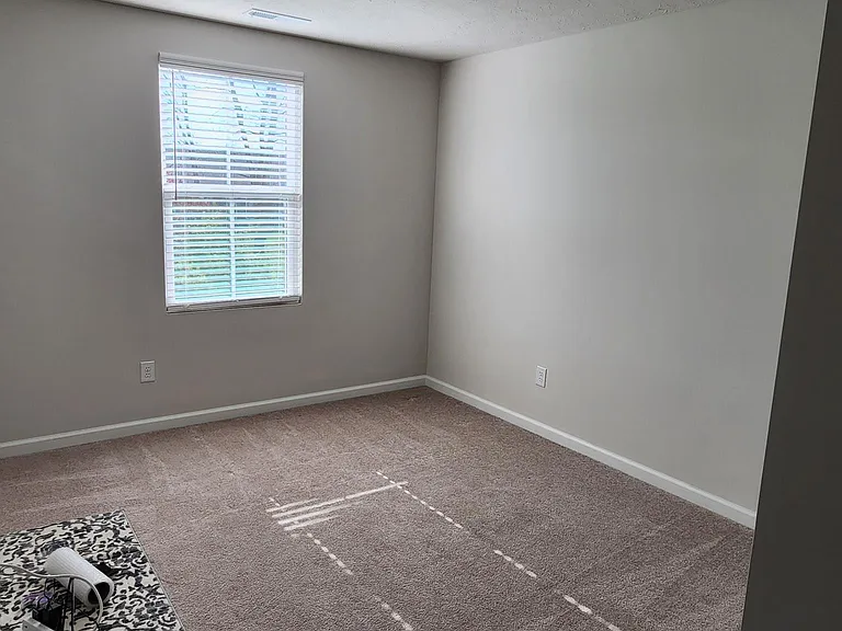 9760 Oak Grove Dr — Photo 10