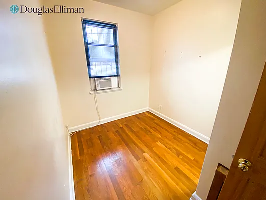 Rented by Douglas Elliman | media 18