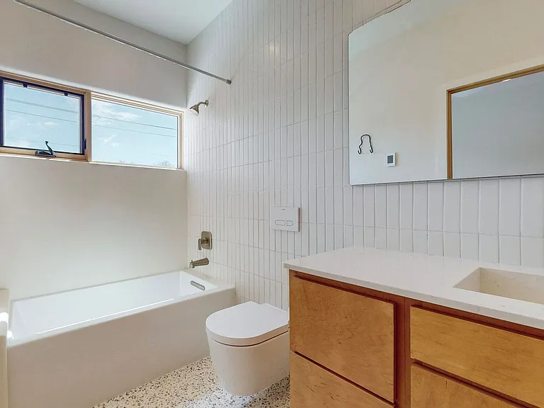 1115 El Pueblo Rd NW — Photo 17