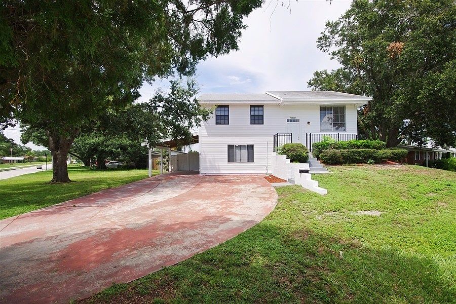 1st image of 7001 Cocos Dr
