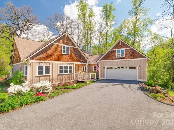 122 Louisa St, Black Mountain, NC 28711