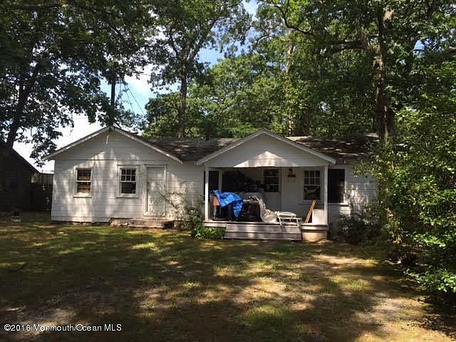 1st image of 608 Essex Ave