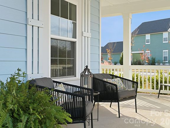 4th image of 685 Digby Rd