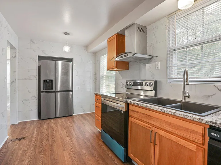 1778 Kenny Rd — Photo 11