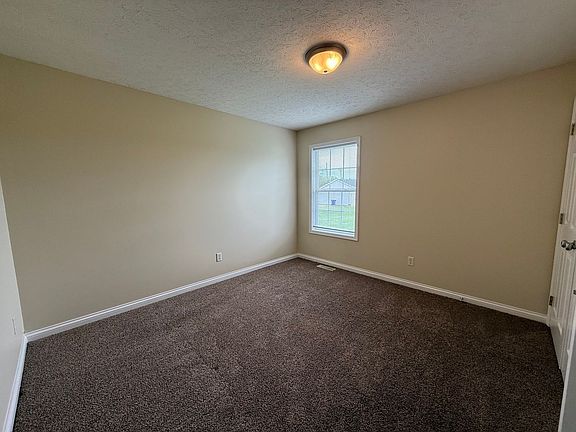 5th image of 345 Kelly Rd #3