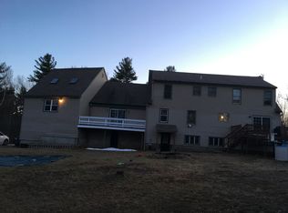 8 Cederidge Dr, New Ipswich, NH 03071