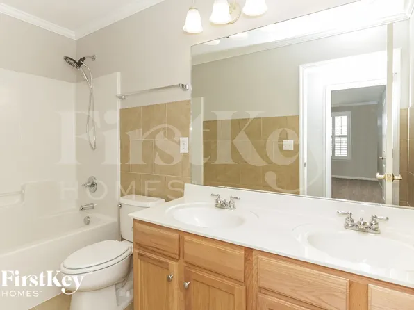 869 Brookdale Ln, Stanley, NC 28164