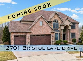 2701 Bristol Lake Dr, Columbia, MO 65201