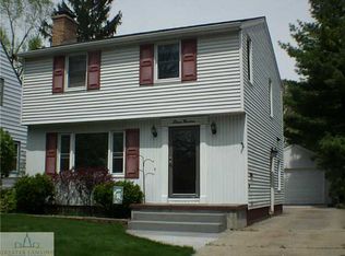 1113 Pershing Dr, Lansing, MI 48910