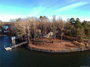 18326 Hideaway Rd, Charlotte, NC 28278