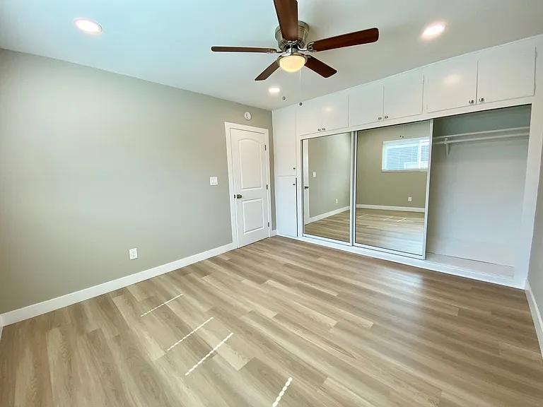 455 W Dryden St — Photo 12