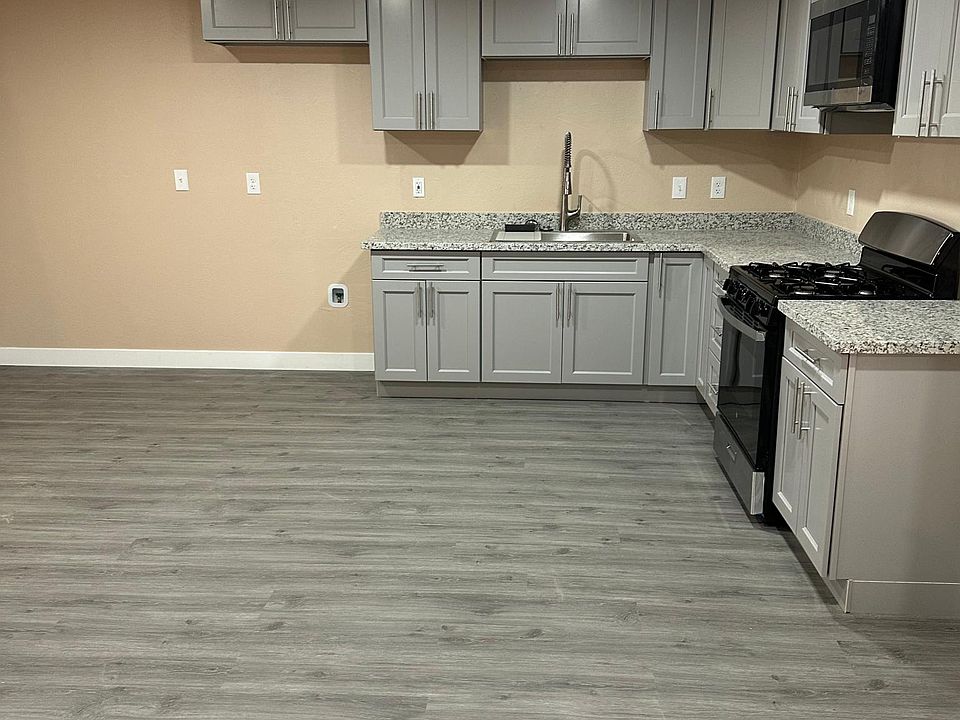 2nd image of 9310 Lorraine Rd