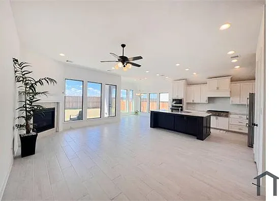 2524 Lafayette Dr — Photo 12