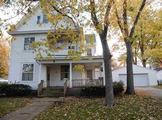 702 Peoria St, Lincoln, IL 62656