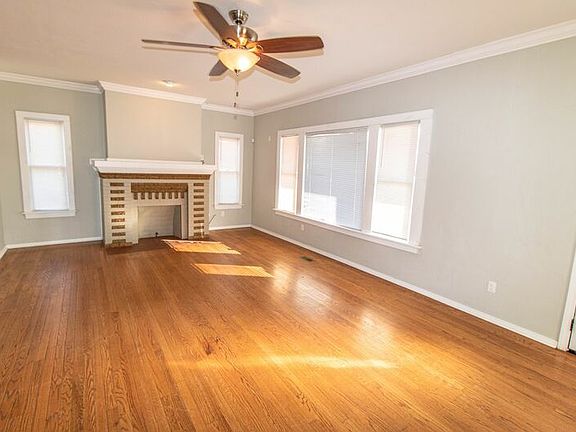 4th image of 225 NE 14th St