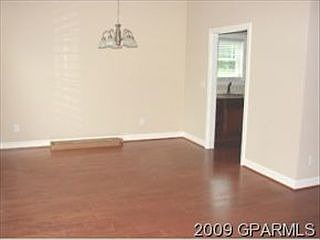 3rd image of 4125 Hillard Ln