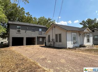 1006 N Goldman St, Victoria, TX 77901