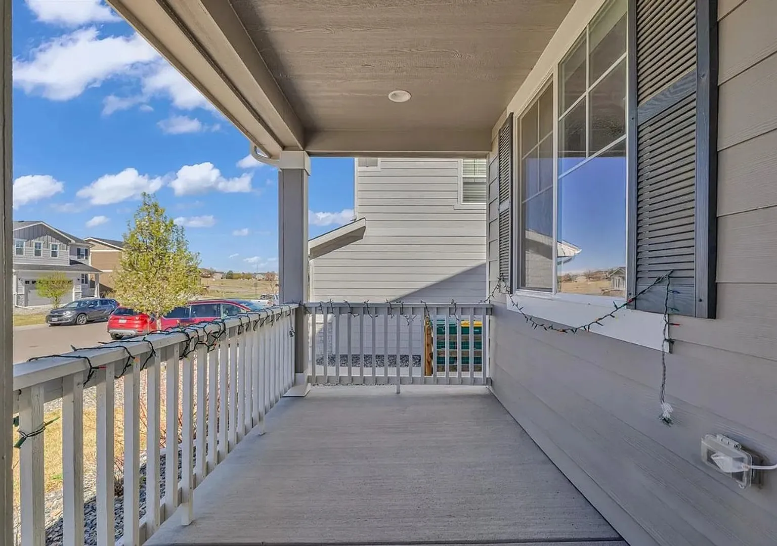 Bright & Modern 4YearOld Home in Copperleaf Large Yard + Cozy Patio — Photo 3