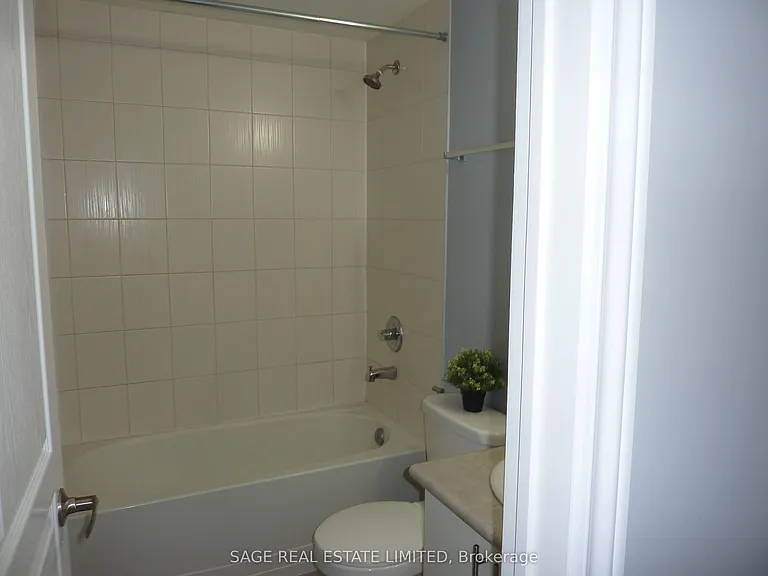 570 Lolita Gdns #104 — Photo 11