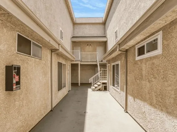 Riverside, 13042 Riverside Dr APT 205, Sherman Oaks, CA 91423