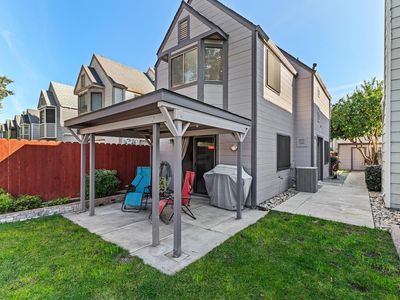 427 Golf Cir W, Manteca, CA, 95337