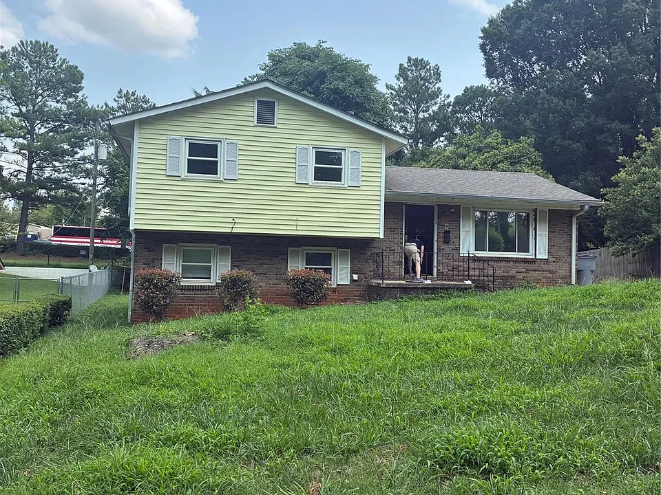 2334 Senior Dr