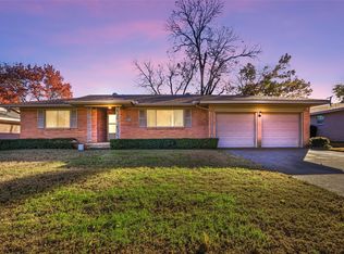 1512 White Way Dr, Arlington, TX 76013