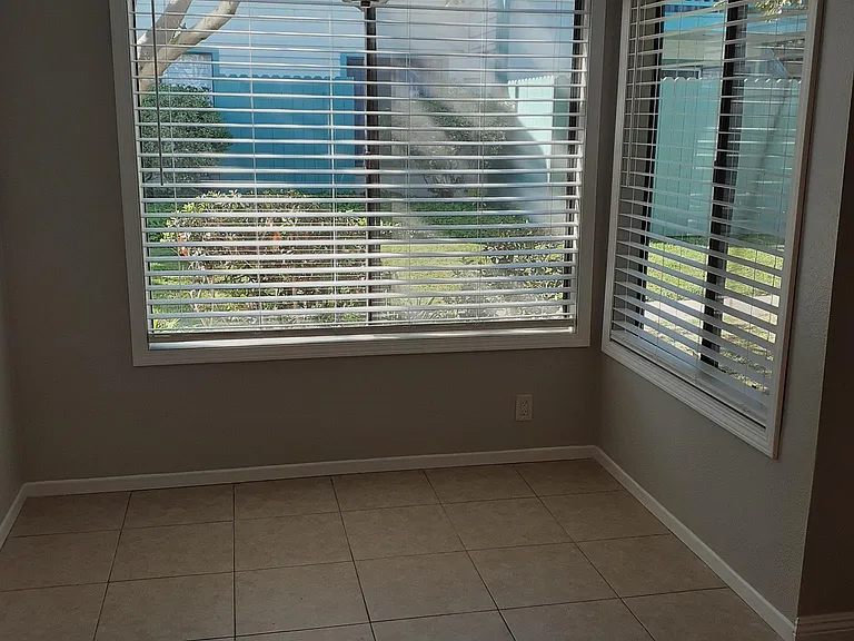 20543 S Vermont Ave #7 — Photo 36