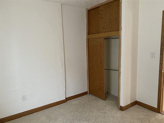 3rd image of 1213 W 5th St