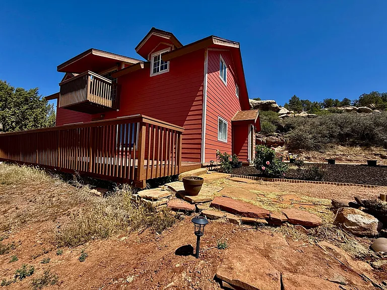 1404 N Rome Way — Photo 3