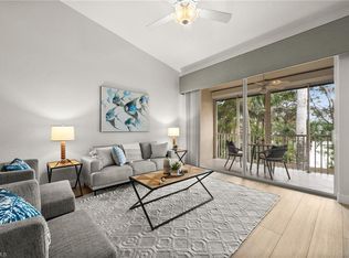 1240 Sarah Jean Cir #M-204, Naples, FL 34110