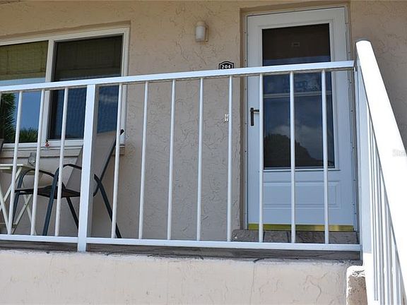 4th image of 620 Flamingo Dr APT 204