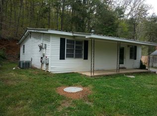 1628 Dry Valley Rd, Rossville, GA 30741