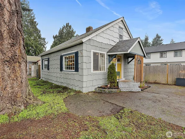 521 114th Street S, Tacoma, WA 98444