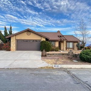 8651 Buena Vista Ln, Hesperia, CA, 92344