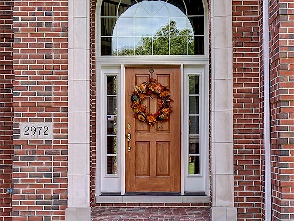 2nd image of 2972 Lamplight Ln