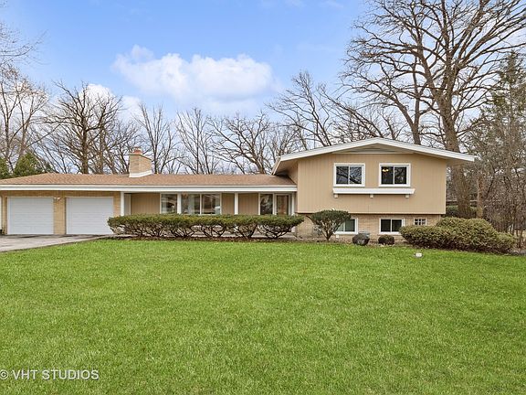 2nd image of 2548 Country Club Dr