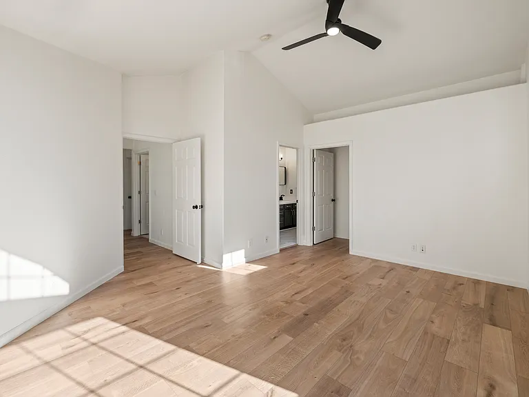 466 Len Cir — Photo 19
